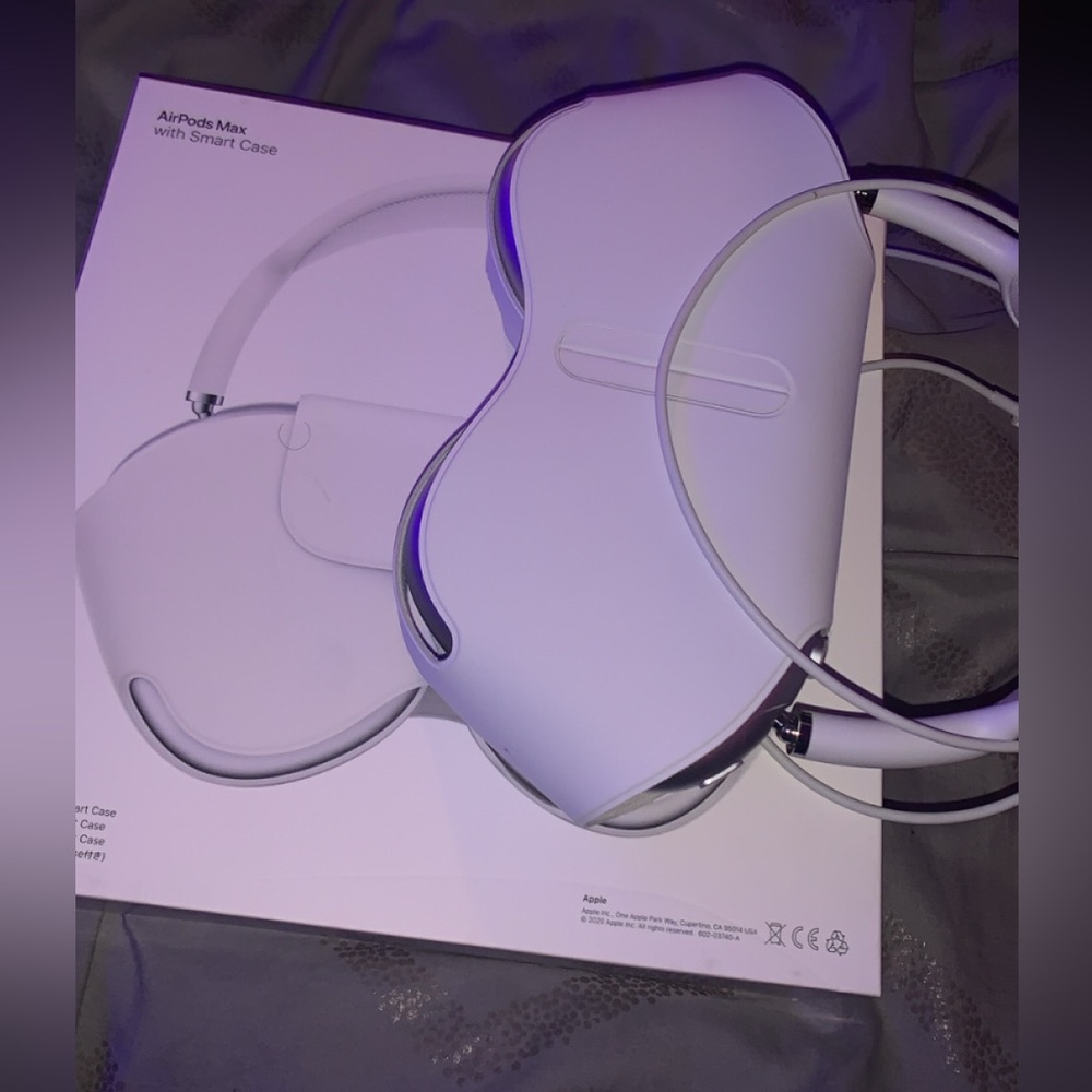 AirPods Max Brand New